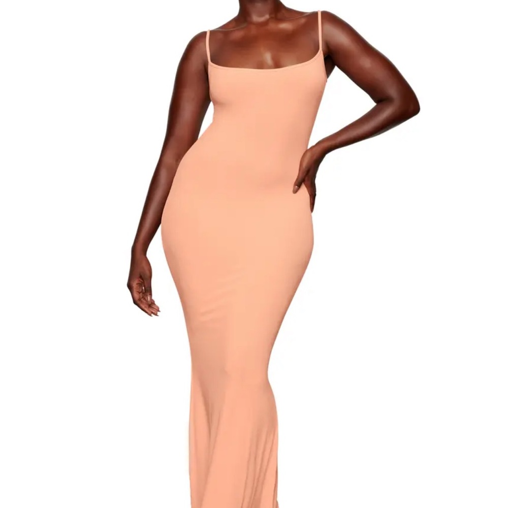 skims long slip dress (peach, s)